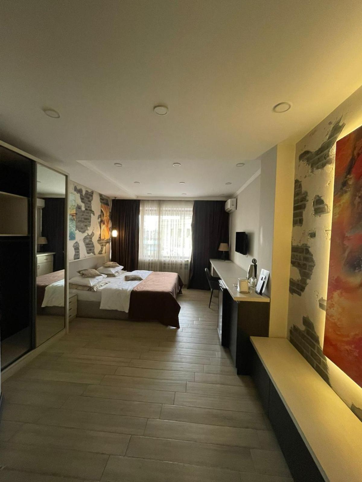4Room Hotel Jereván Kültér fotó