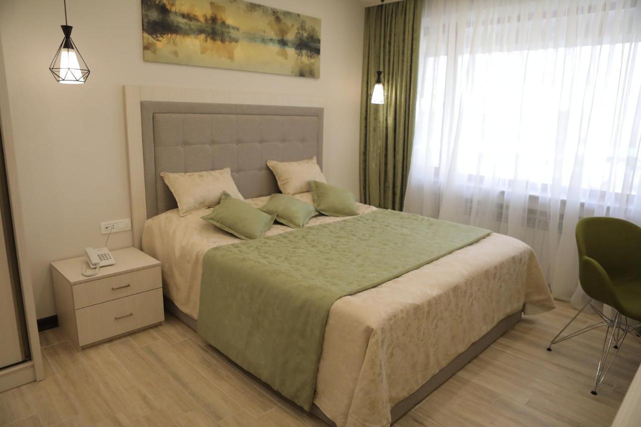 4Room Hotel Jereván Kültér fotó