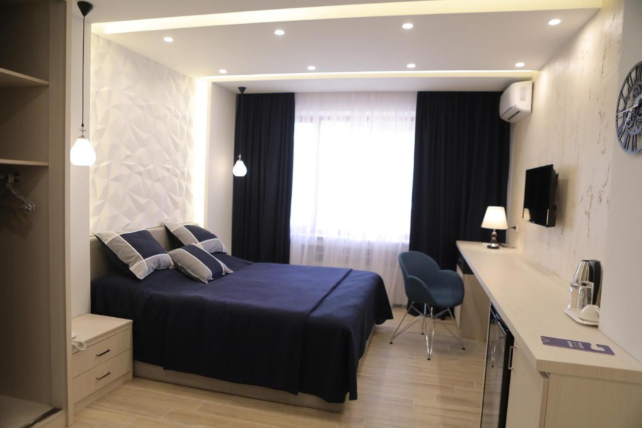 4Room Hotel Jereván Kültér fotó