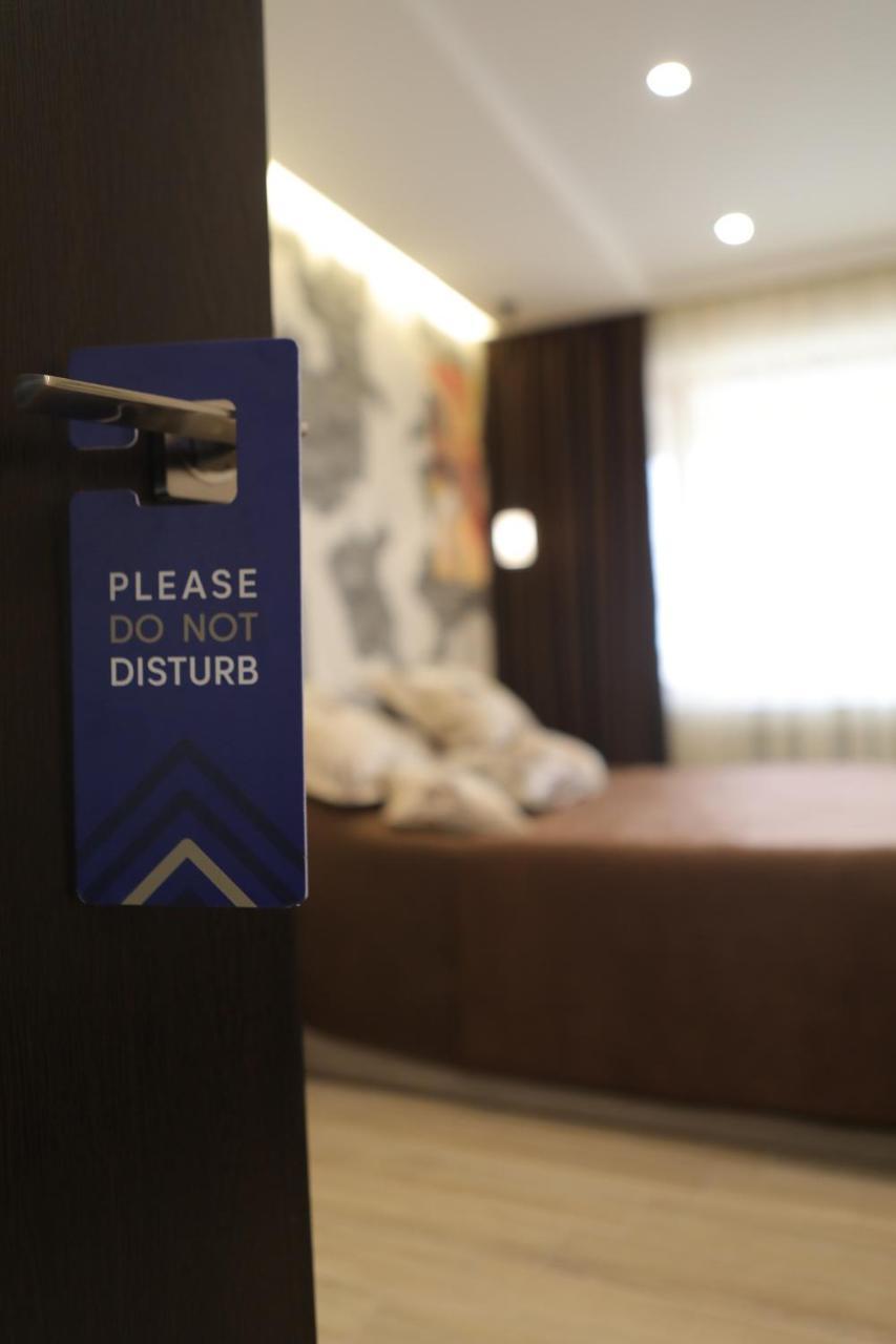 4Room Hotel Jereván Kültér fotó