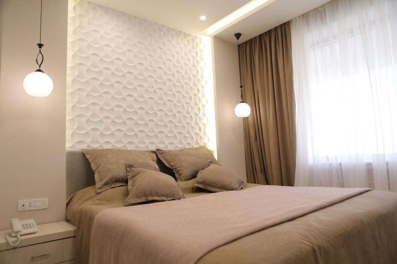 4Room Hotel Jereván Kültér fotó